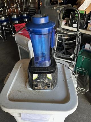 One WORKING Avamix Blender. Model# 9288BX2000T.  120 Volt.