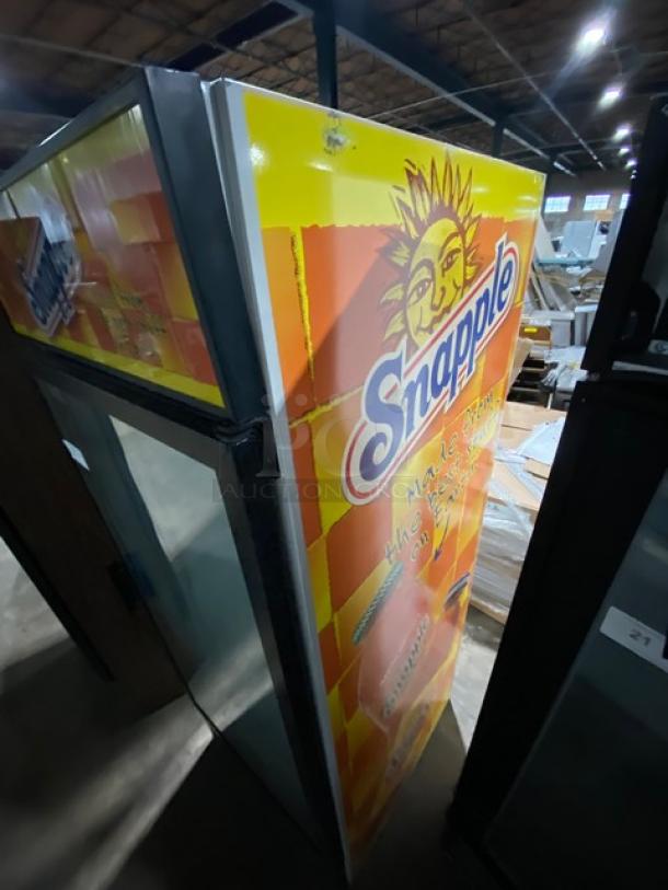 Beverage-Air Snapple Style Commercial Single Glass Swing Door Reach In Merchandiser Refrigerator! Model: MT27 SN: 7086464! 115V 1 Phase! - Image 2 of 7