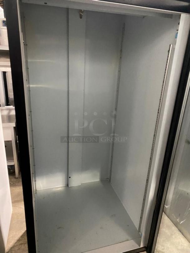 Beverage-Air Commercial Black Powder Coated Single Glass Swing Door Reach In Merchandiser Refrigerator! Model: MT27 SN: 7991095! 115V 1 Phase! - Image 5 of 8