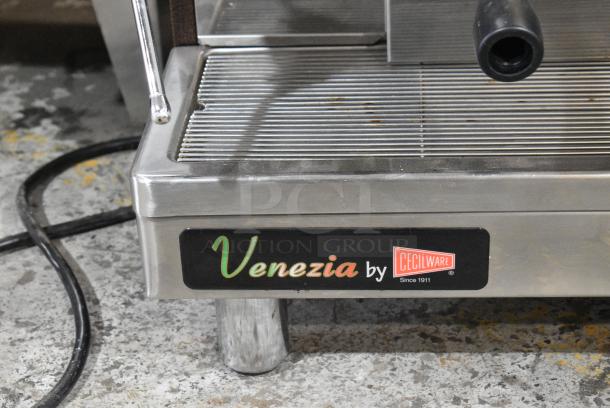 BRAND NEW SCRATCH AND DENT! Cecilware Venezia ESP2 Stainless Steel Commercial Countertop 2 Group Espresso Machine w/ 2 Portafilters and 2 Steam Wands. 220-240 Volts, 1 Phase. - Image 6 of 11