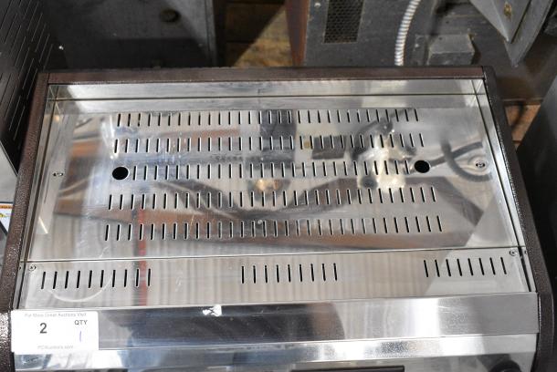 BRAND NEW SCRATCH AND DENT! Cecilware Venezia ESP2 Stainless Steel Commercial Countertop 2 Group Espresso Machine w/ 2 Portafilters and 2 Steam Wands. 220-240 Volts, 1 Phase. - Image 9 of 11