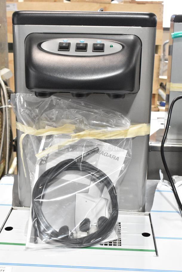 BRAND NEW SCRATCH AND DENT! Cosmetal Niagra 65 Stainless Steel Commercial Floor Style Water Dispenser. 115 Volts, 1 Phase. - Image 3 of 6