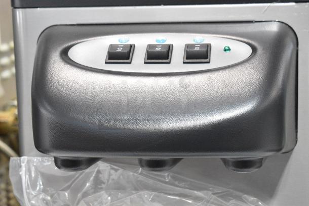 BRAND NEW SCRATCH AND DENT! Cosmetal Niagra 65 Stainless Steel Commercial Floor Style Water Dispenser. 115 Volts, 1 Phase. - Image 4 of 6