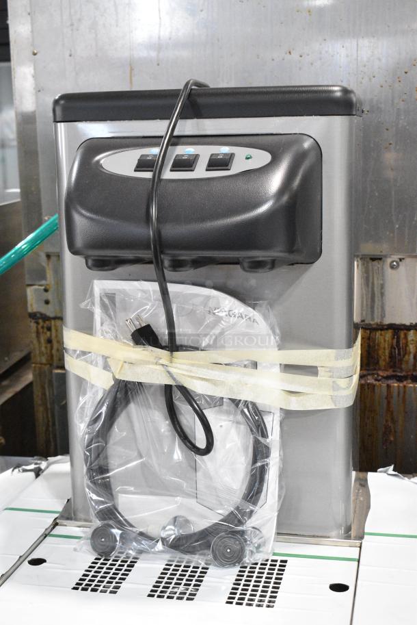 BRAND NEW SCRATCH AND DENT! Cosmetal Niagra 65 Stainless Steel Commercial Floor Style Water Dispenser. 115 Volts, 1 Phase. - Image 3 of 6
