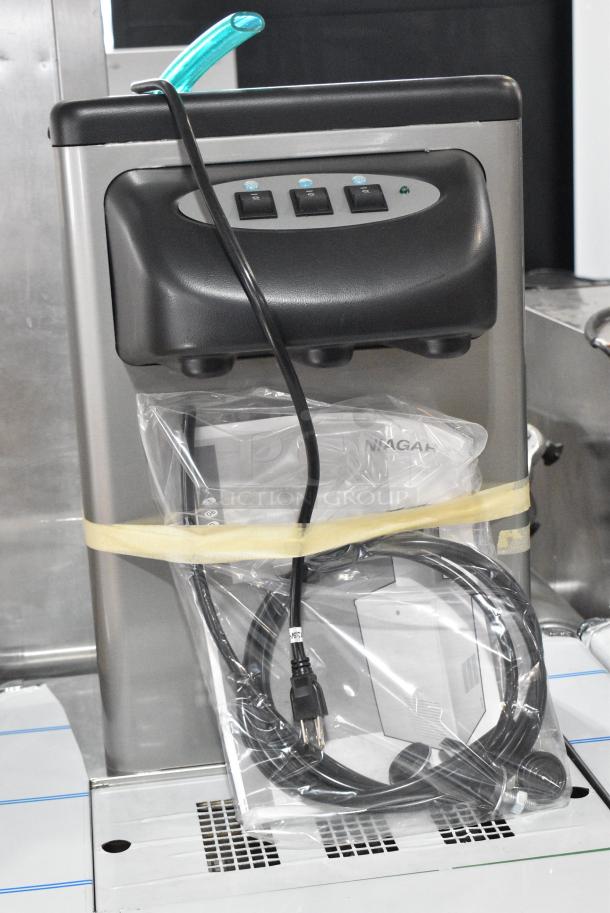 BRAND NEW SCRATCH AND DENT! Cosmetal Niagra 65 Stainless Steel Commercial Floor Style Water Dispenser. 115 Volts, 1 Phase. - Image 3 of 6
