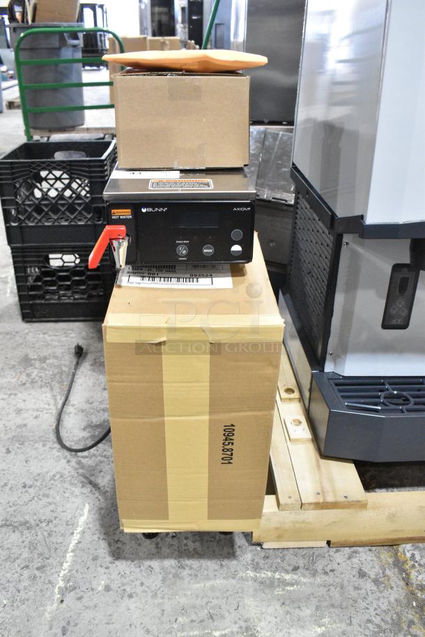 BRAND NEW SCRATCH AND DENT! 2024 Bunn SINGLE AXIOM 15 Stainless Steel Commercial Countertop Single 1 Gallon Coffee Brewer with Portable Server and Hot Water Dispenser. 120 Volts, 1 Phase. - Image 2 of 10