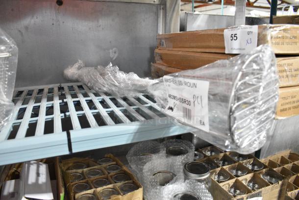 2 BRAND NEW SCRATCH AND DENT! Items Including 190FB1365 12 7/8" x 6 1/2" x 5 3/8" Fryer Basket with Front Hook and 483MSHSSR30 Fourté 30" Stainless Steel Round-Faced Potato Masher. 2 Times Your Bid! - Image 3 of 5