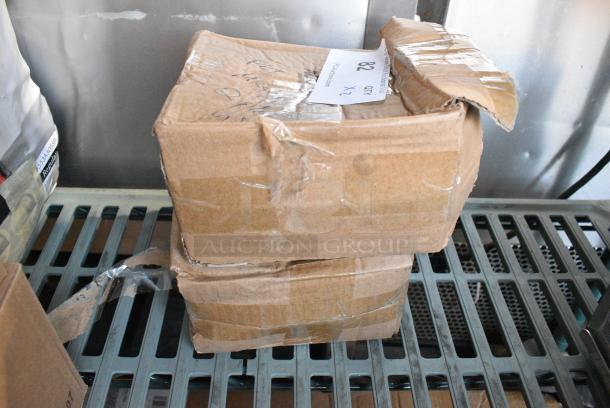 2 BRAND NEW SCRATCH AND DENT! Box of Acopa White Square Plates. 2 Times Your Bid! - Image 3 of 3