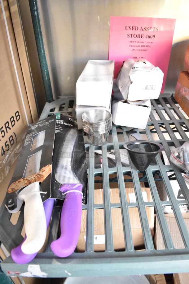 8 BRAND NEW SCRATCH AND DENT! Items Including Choice 9" Offset Bread Knives, MT004 Strainers. 8 Times Your Bid! - Image 1 of 9