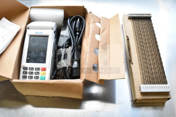 2 BRAND NEW SCRATCH AND DENT! Items Including Nemco SC466-1 3/16" Scalloped Blade Assembly for Nemco N55600-1 Easy Tomato Slicers and VEGA3000 Credit Card Reader. 2 Times Your Bid! - Image 1 of 6