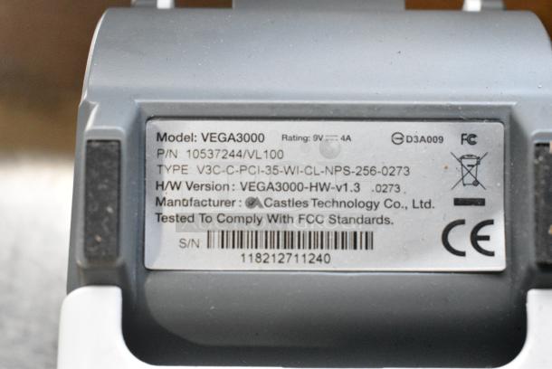2 BRAND NEW SCRATCH AND DENT! Items Including Nemco SC466-1 3/16" Scalloped Blade Assembly for Nemco N55600-1 Easy Tomato Slicers and VEGA3000 Credit Card Reader. 2 Times Your Bid! - Image 5 of 6