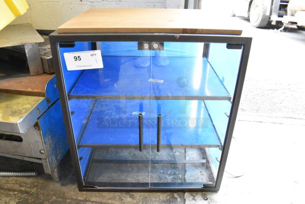 BRAND NEW SCRATCH AND DENT! Dry Merchandiser Case. - Image 1 of 5