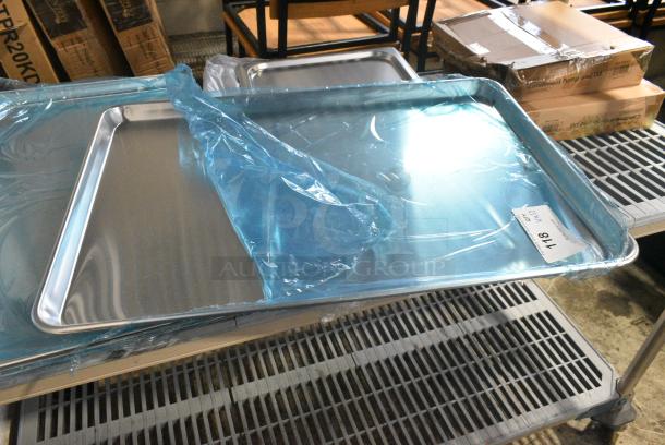 12 BRAND NEW SCRATCH AND DENT! Items Including 407BUNFULL Baker's Lane Full Size 18 Gauge Non-Stick 18" x 26" Black Wire in Rim Aluminum Bun / Sheet Pan / Tray, 4070110 Choice Full Size Stainless Steel Solid Steam Table / Hotel Pan Cover. 12 Times Your Bid! - Image 4 of 8