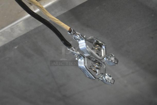BRAND NEW SCRATCH AND DENT! 2024 Gold Medal 1087DC Metal Commercial Countertop Block Ice Shaver. Tested and Working! - Image 4 of 7