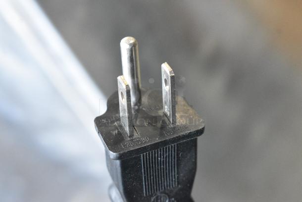 Avantco 177HPI1836 Metal Commercial Heated Holding Cabinet on Commercial Casters. 120 Volts, 1 Phase. Tested and Working! - Image 6 of 7