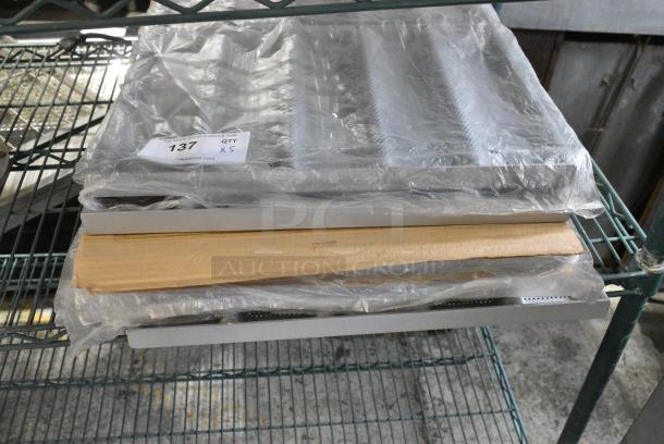 5 BRAND NEW SCRATCH AND DENT! Metal 10 Loaf Baking Pans. 5 Times Your Bid! - Image 2 of 5