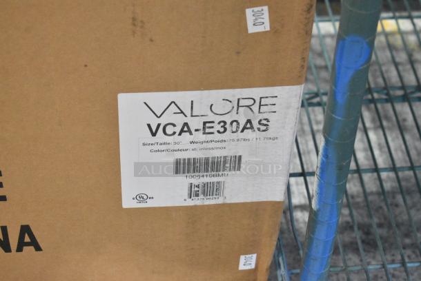 BRAND NEW SCRATCH AND DENT! Valore VCA-E30AS 30" Contemporary under Cabinet Range Hood - Image 2 of 2