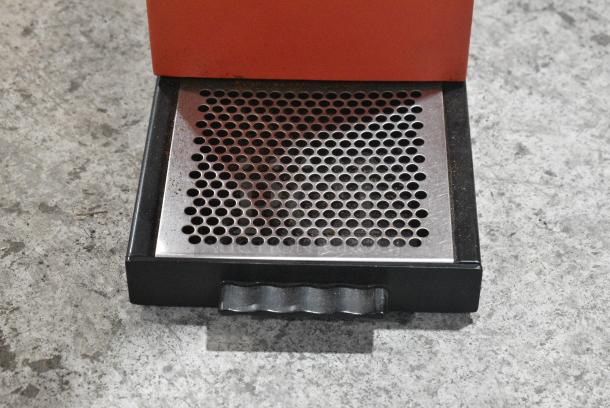 Bunn G3 RED Metal Commercial Countertop Coffee Bean Grinder. 120 Volts, 1 Phase. Tested and Working! - Image 5 of 7