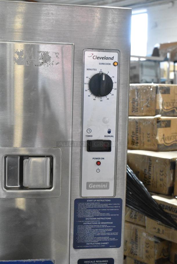 Cleveland 24CGA10.2 Gemini Stainless Steel Commercial Natural Gas Powered 2 Deck Stem Cabinet. 72,000 BTU. - Image 3 of 8