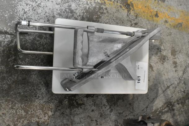 Lincoln 0644N Metal Countertop Tomato Slicer. - Image 6 of 7