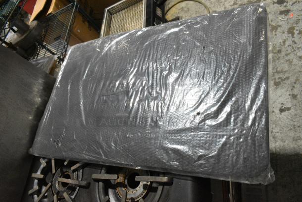 2 Various BRAND NEW SCRATCH AND DENT! Items Including BM176FGMLMATS Bakers Mat and 547AFM518118 360 Office Furniture 20" x 32" Black Anti-Fatigue Mat. 2 Times Your Bid! - Image 5 of 6
