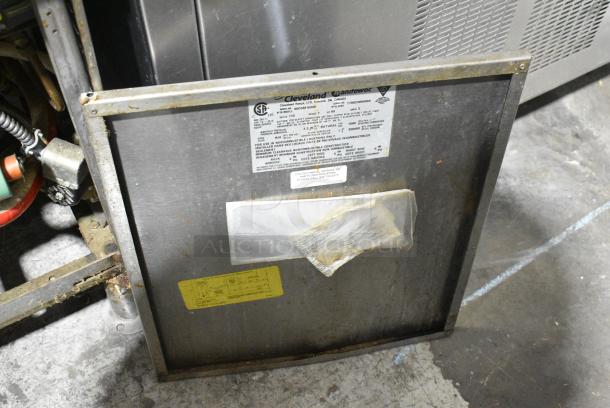 2017 Cleveland 36CGM16300 Convection Pro XVI Metal Commercial Natural Gas Powered 2 Deck Steam Cabinet. 300,000 BTU. - Image 9 of 11