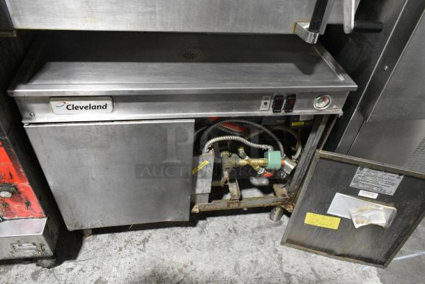 2017 Cleveland 36CGM16300 Convection Pro XVI Metal Commercial Natural Gas Powered 2 Deck Steam Cabinet. 300,000 BTU. - Image 11 of 11