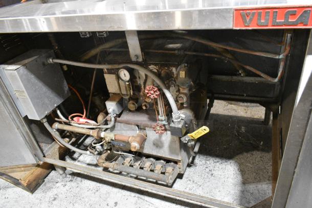 Vulcan VOB-4148G Stainless Steel Commercial Floor Style Propane Gas Powered 4 Kettle Tilting Kettle Stand. - Image 7 of 9