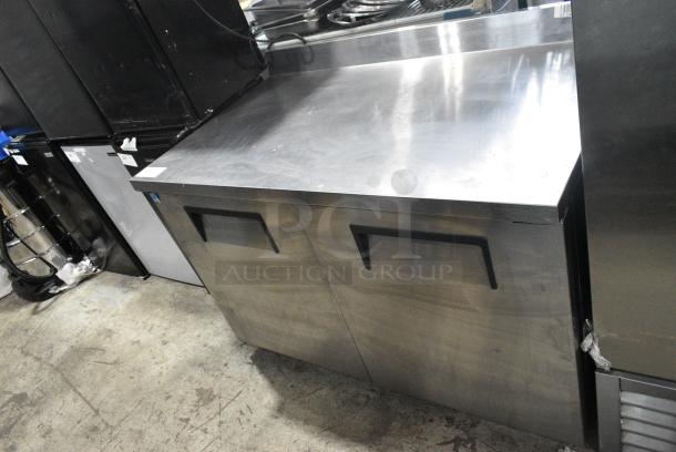 True TWT-48 Stainless Steel Commercial 2 Door Work Top Cooler. 115 Volts, 1 Phase. Tested and Working! - Image 2 of 6