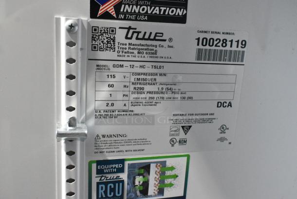 2021 True GDM-12-HC Metal Commercial Single Door Reach In Cooler Merchandiser. 115 Volts, 1 Phase. Tested and Powers On But Does Not Get Cold - Image 5 of 5