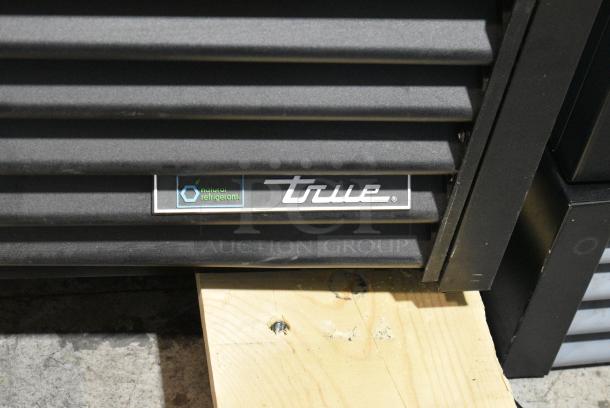 2021 True TVM-48SL-HC Metal Commercial 2 Door Reach In Cooler Merchandiser w/ Metal Shelves. 115 Volts, 1 Phase. Tested and Working! - Image 3 of 7