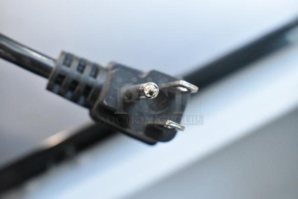 Arctic King ARM32D5ASL Mini Cooler w/ Freezer. 115 Volts, 1 Phase. Tested and Powers On But Does Not Get Cold - Image 7 of 8