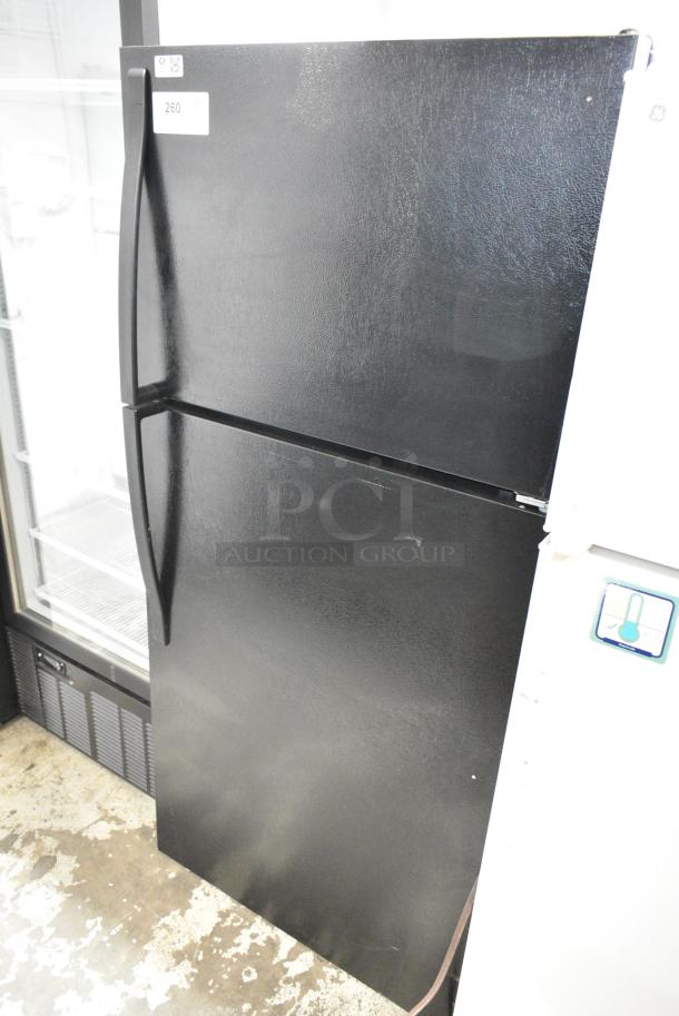 Whirlpool WRT314TFDB00 Cooler w/ Freezer. 115 Volts, 1 Phase. Tested and Working! - Image 1 of 7