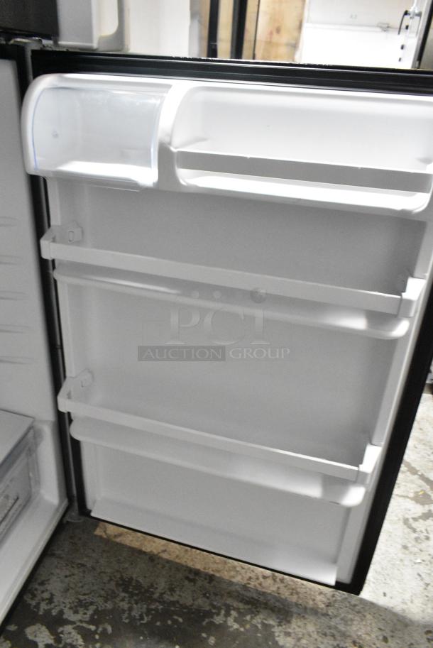 Whirlpool WRT314TFDB00 Cooler w/ Freezer. 115 Volts, 1 Phase. Tested and Working! - Image 6 of 7