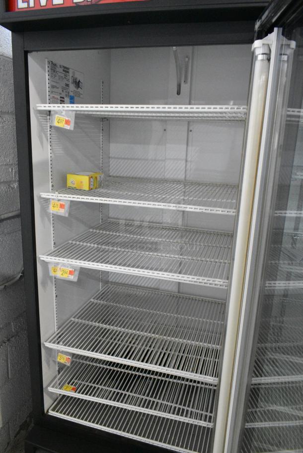 True GDM-26 Metal Commercial Single Door Reach In Cooler Merchandiser. 115 Volts, 1 Phase. Tested and Working! - Image 3 of 4