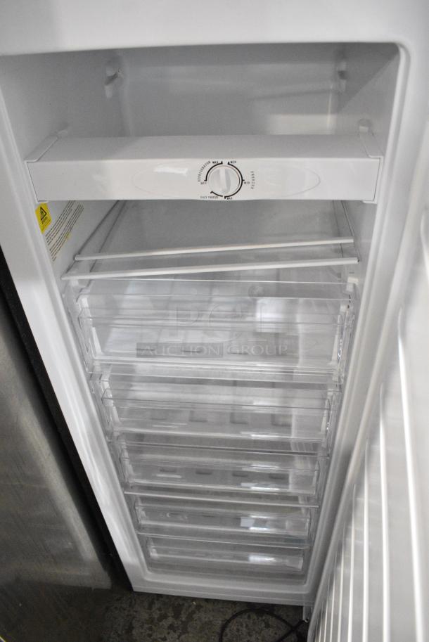 Frigidaire Gallery FGFRF6547 Mini Convertible Cooler or Freezer. 115 Volts, 1 Phase. Tested and Powers On But Does Not Get Cold - Image 4 of 6