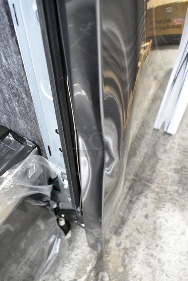 BRAND NEW SCRATCH AND DENT! LG LDTS5552D Undercounter Dishwasher. 120 Volts, 1 Phase. - Image 5 of 7