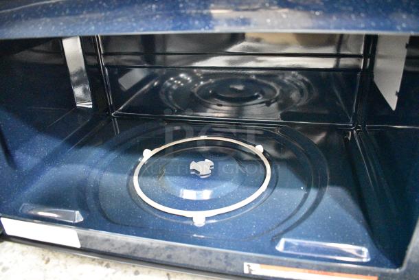 BRAND NEW SCRATCH AND DENT! 2024 Samsung ME21DG5700SRAA Microwave Oven. 120 Volts, 1 Phase. - Image 7 of 10