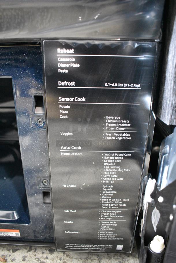 BRAND NEW SCRATCH AND DENT! 2024 Samsung ME21DG5700SRAA Microwave Oven. 120 Volts, 1 Phase. - Image 8 of 10