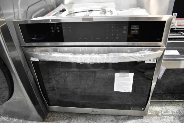BRAND NEW SCRATCH AND DENT! 2024 LG WSEP4723F/00 Wall Mount Convection Oven. 120/208-240 Volts. - Image 1 of 11