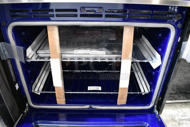 BRAND NEW SCRATCH AND DENT! 2024 LG WSEP4723F/00 Wall Mount Convection Oven. 120/208-240 Volts. - Image 6 of 11