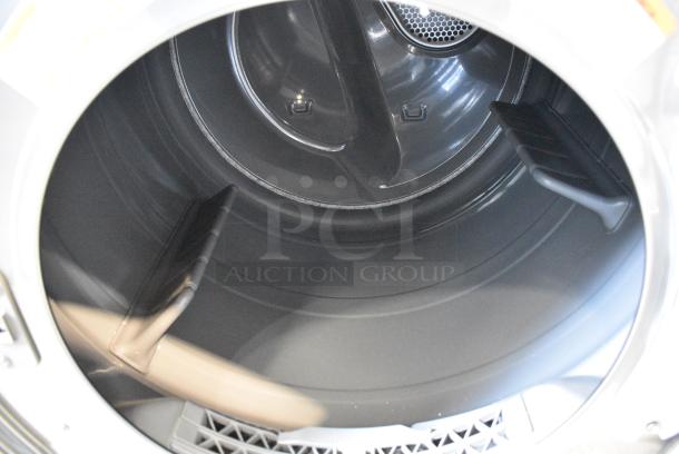 BRAND NEW SCRATCH AND DENT! Samsung DVE45B6300P Metal Front Load Dryer. 120/240 Volts, 1 Phase. - Image 7 of 10