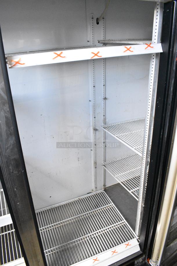 True GDM-72 Metal Commercial 3 Door Reach In Cooler Merchandiser w/ Poly Coated Racks. 115 Volts, 1 Phase. Tested and Working! - Image 7 of 9