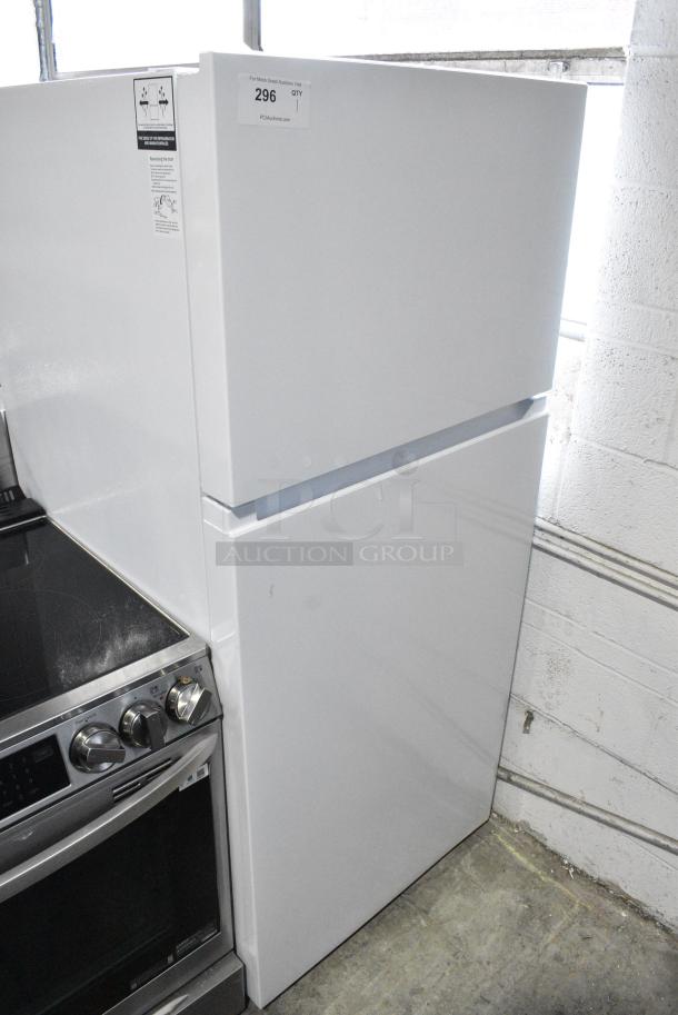 BRAND NEW SCRATCH AND DENT! Mora MRT180N6AWD Cooler w/ Freezer. 115 Volts, 1 Phase. Tested and Working! - Image 1 of 9