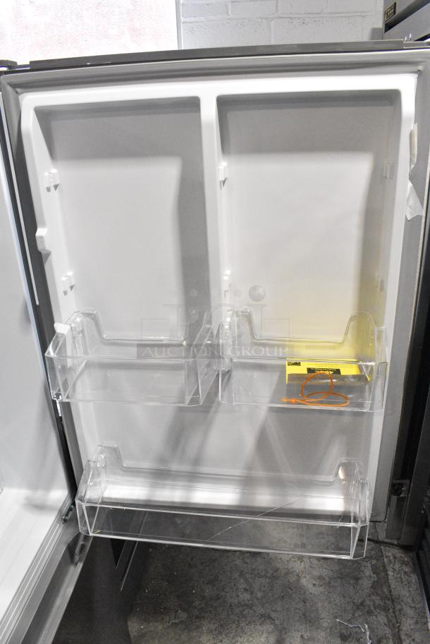 BRAND NEW SCRATCH AND DENT! Vissani MDBF18SS Stainless Steel Cooler w/ Freezer Drawer. 115 Volts, 1 Phase. Tested and Working! - Image 5 of 8