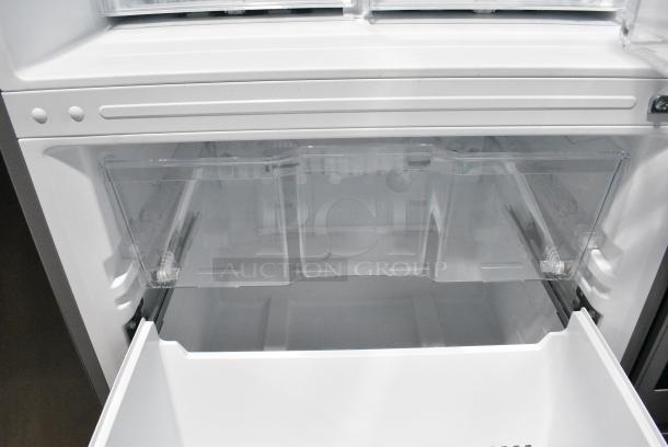 BRAND NEW SCRATCH AND DENT! Vissani MDBF18SS Stainless Steel Cooler w/ Freezer Drawer. 115 Volts, 1 Phase. Tested and Working! - Image 7 of 8