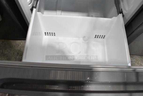 BRAND NEW SCRATCH AND DENT! Vissani MDBF18SS Stainless Steel Cooler w/ Freezer Drawer. 115 Volts, 1 Phase. Tested and Working! - Image 5 of 7