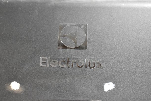 2 BRAND NEW SCRATCH AND DENT! Items; 2024 Electrolux ELTG7600AT0 Front Load Washer on Electrolux Front Load Dryer. 2 Times Your Bid! - Image 3 of 8