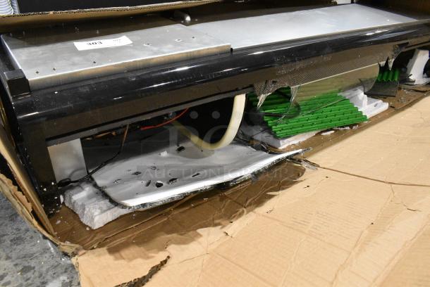 BRAND NEW SCRATCH AND DENT! Emperors Select 478CSD60HC Metal Commercial Countertop Refrigerated Sushi Display Case. See Pictures for Damage. 115 Volts, 1 Phase. Tested and Powers On But Does Not Get Cold - Image 2 of 5