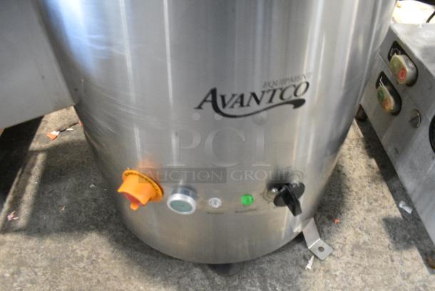 BRAND NEW SCRATCH AND DENT! 2023 Avantco 177PPC22 Stainless Steel Commercial  22 lb. Countertop Potato Peeler. 120 Volts, 1 Phase. Tested and Working! - Image 4 of 9